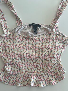 Forever 21 White Floral Strappy Cropped Camisole